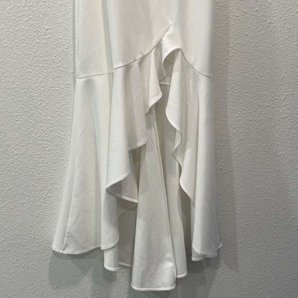 Selfie Leslie EMOJI ASYMMETRICAL HEMLINE DRESS WHITE - Picture 5 of 10